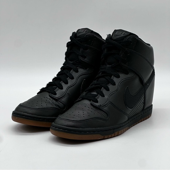 Nike Dunk Sky Hi Sneakers. Size 8.5 - Picture 8 of 10